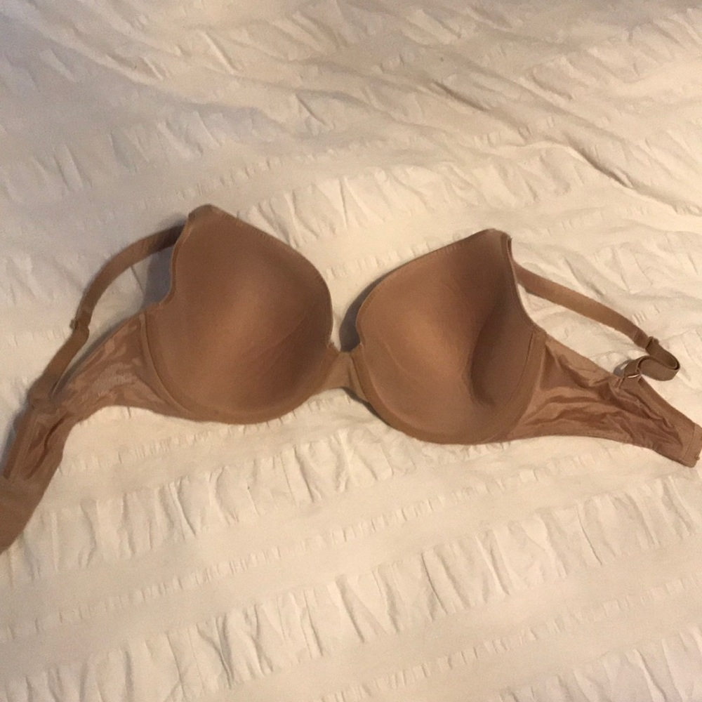 Victoria secrets bra - Picture 2 of 5